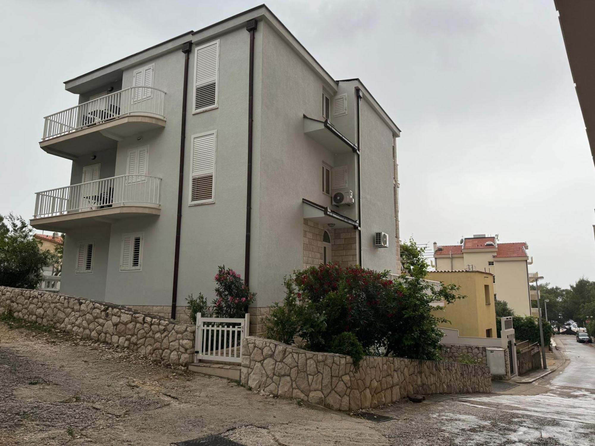 House 100M From The Beach With Free Parking And Breakfast Baška Voda Exterior foto